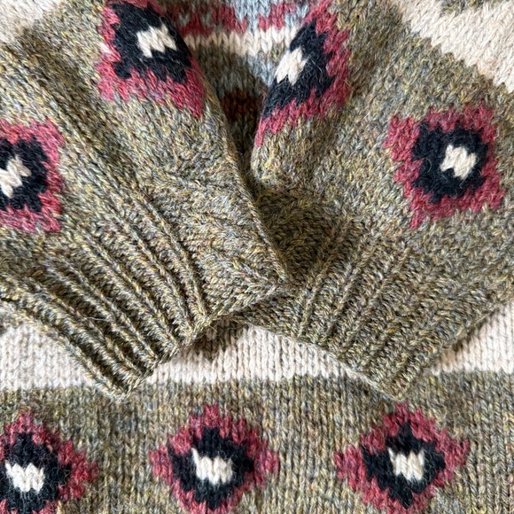 90’s Woolrich Crewneck Sweater - Picture 5 of 9